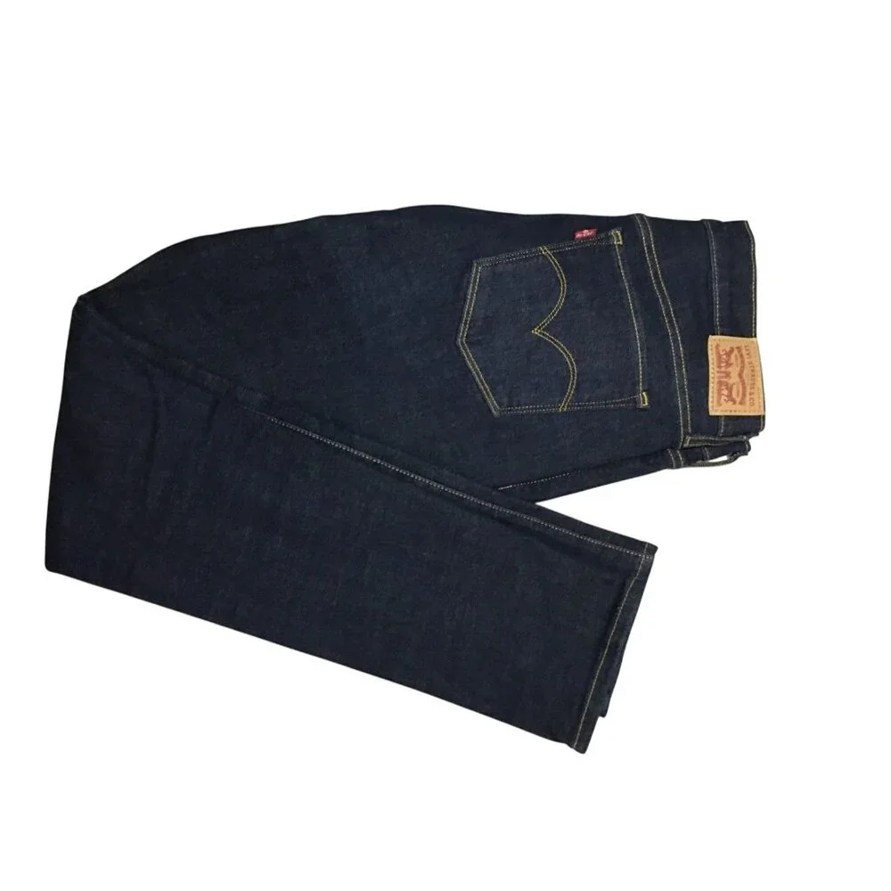 Levis levi 311